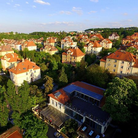 Sport Pension Cibulka Prag Exteriör bild