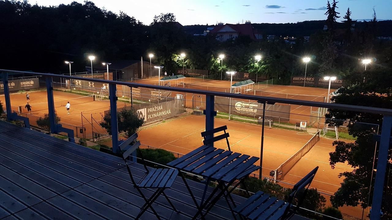 Sport Pension Cibulka Prag Exteriör bild