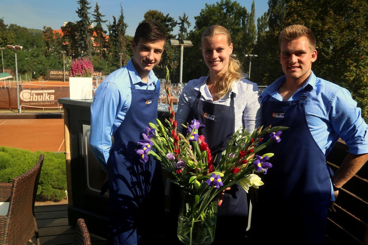 Sport Pension Cibulka Prag Exteriör bild